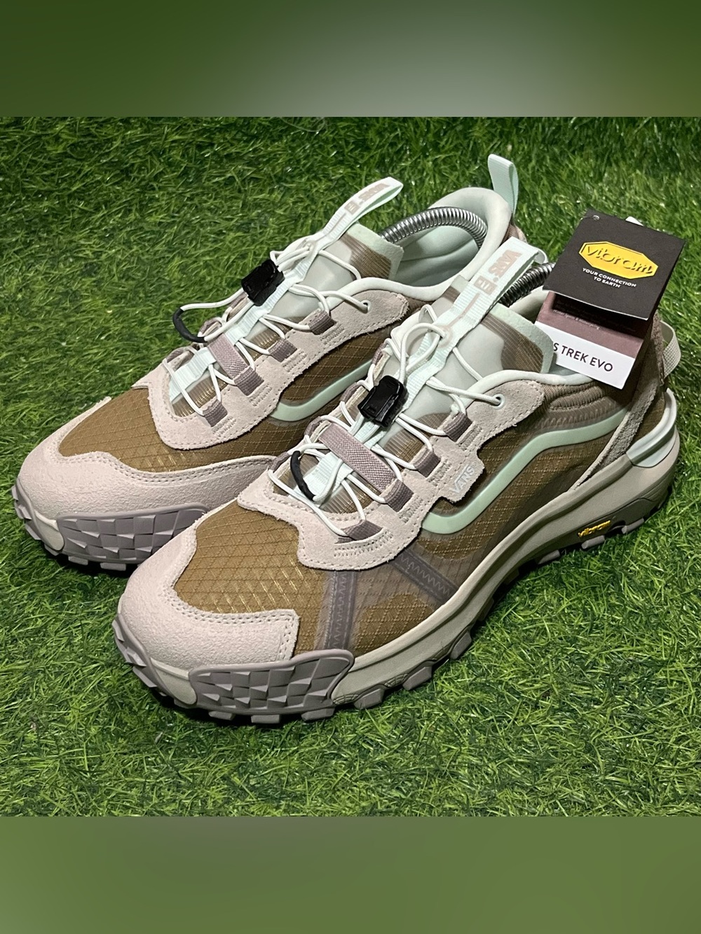 NEW Vans MTE Crosspath XC Hiking Shoes Vibram Gorpcore Men’s Sz 8.5 / Women’s 10